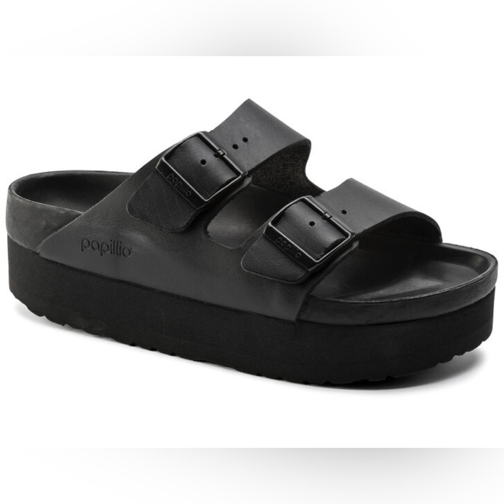 Arizona Platform
Leather size 40 new never worn in box